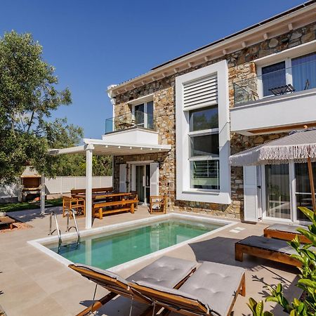 Petritis Villas Nea Iraklitsa 外观 照片